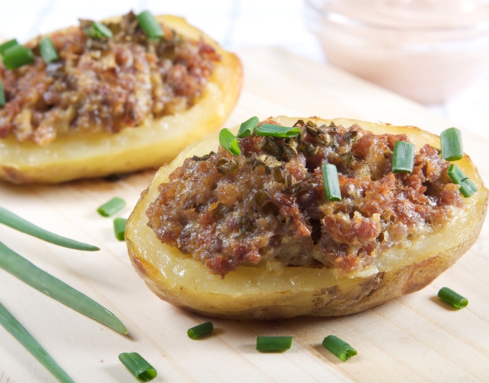 Recipe for Crispy Potatoes with Organic Tapenade