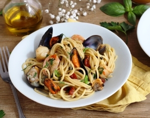 Seafood spaghetti with anchovy sauce