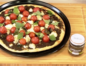 Cherry tomato pizza