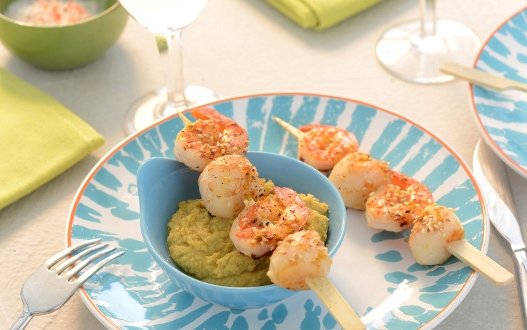 Brochettes de gambas au Houmous