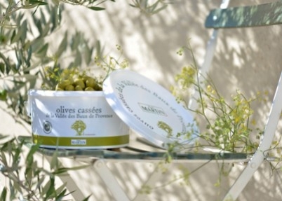 L'olive cassée Jean Martin, trésor de la Vallée des Baux.